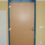 Jednoduché akustické dveře - JčU České Budějovice